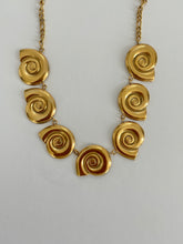 Load image into Gallery viewer, Shell choker necklace