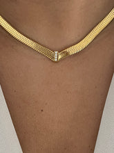 Load image into Gallery viewer, Meliá herringbone chain