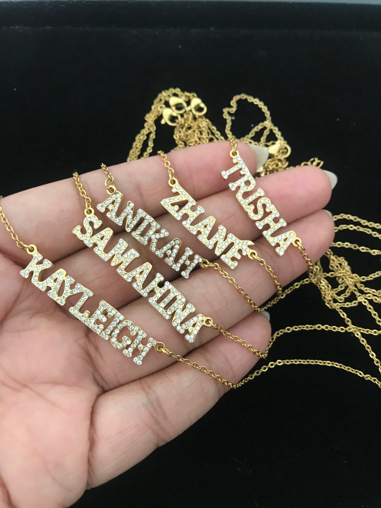 Personalised name necklace Different styles and chain
