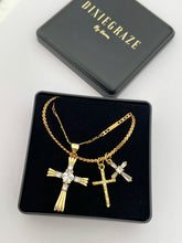 Load image into Gallery viewer, Vintage cross necklace

