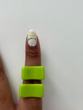 Load image into Gallery viewer, Candy rings
