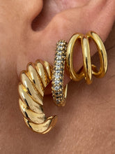 Load image into Gallery viewer, Croissant hoops
